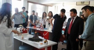 Vahit Tuna Anadolu Lisesi  Öğrenci Mezun Buluşması Şenliği ve  Tübitak 4006 Bilim Fuarı Açılışı 