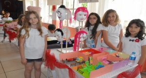 Anafartalar İlkokulu İngilizce Etkinlik Sergisi  Açıldı