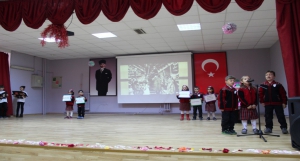 Özlem Kayalı İlkokulu Öğrencileri de Atatürkü Sevgi, Saygı ve Özlemle Andı