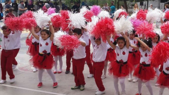 Kepez Atatürk İlkokulunda Bahar Şenliği