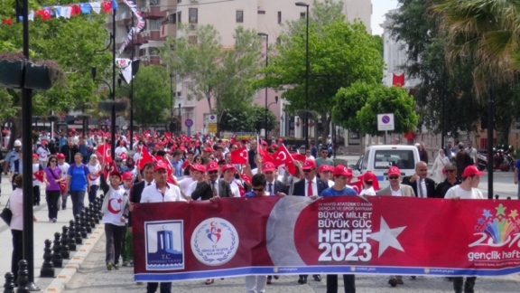 19 Mayıs Atatürkü Anma Gençlik ve Spor Bayramı Coşkusu