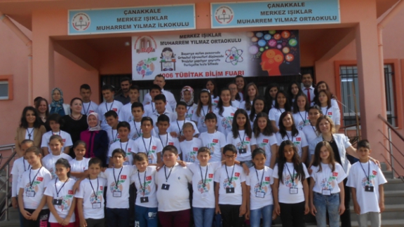 Merkez Işıklar Muharrem Yılmaz Ortaokulu 4006 TÜBİTAK Bilim Fuarı Açıldı