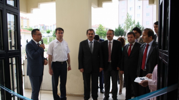 Hüseyin Akif Terzioğlu Ortaokulu TÜBİTAK 4006  Bilim Fuarı  Açıldı