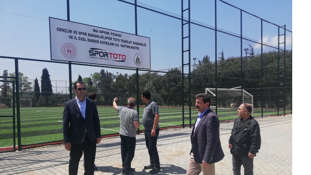 Vahit Tuna Anadolu Lisesi Sentetik Futbol Sahasını Öğrencilerimizin Hizmetine Açtık